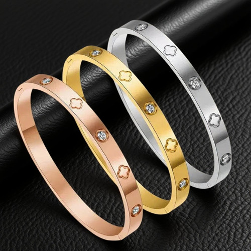 外洋市场升温!钛钢饰品成老外客户新目的(图1) 5.jpg