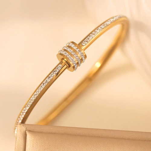 去哪找钛钢饰品厂(图1) 1.jpg